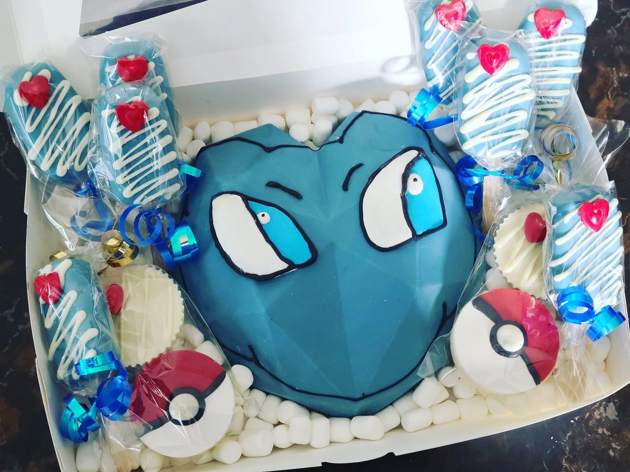 Smash Chocolate Pinata PokémonGift Box