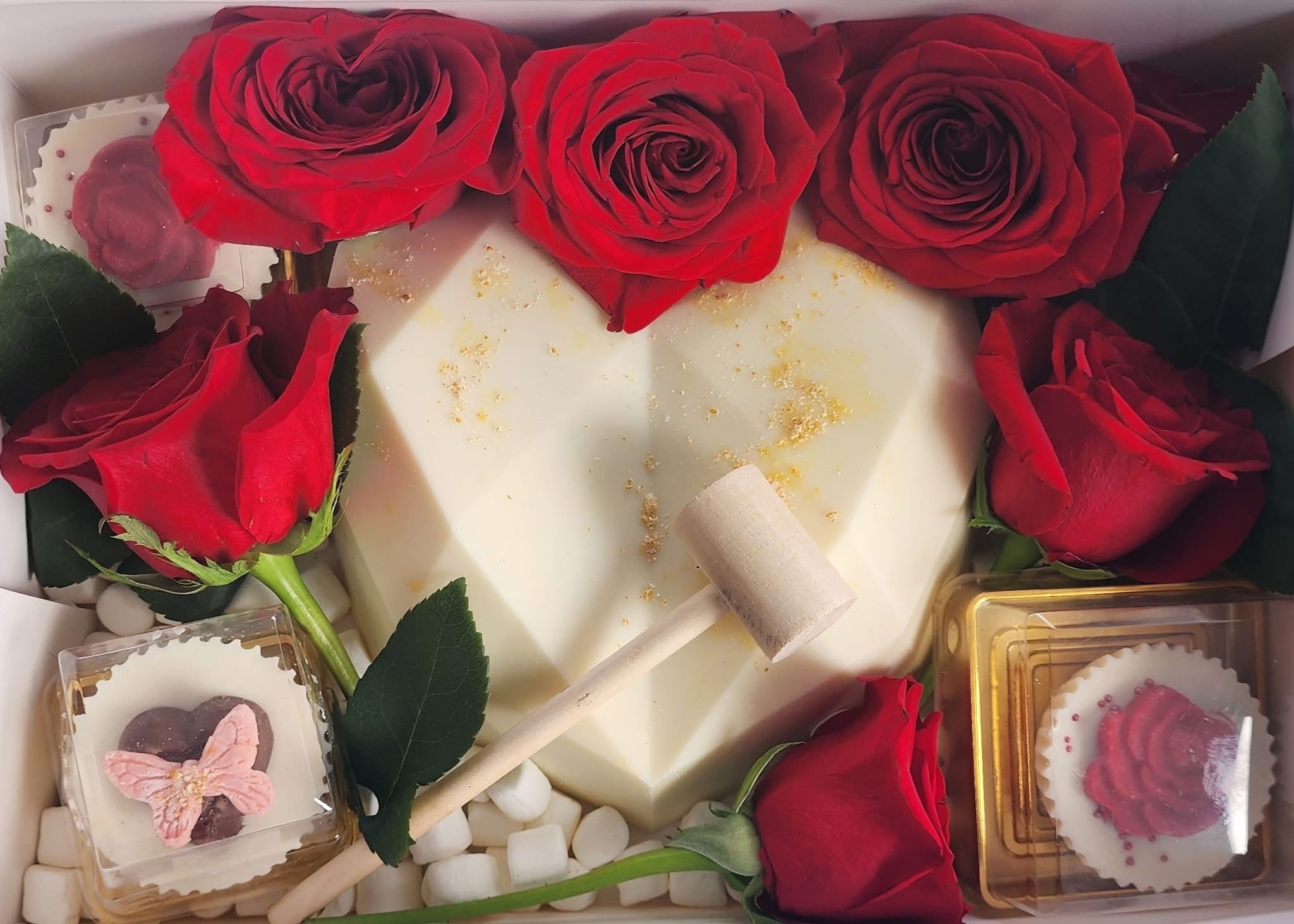 Smash Chocolate Pinata Fresh Roses and Butterflies