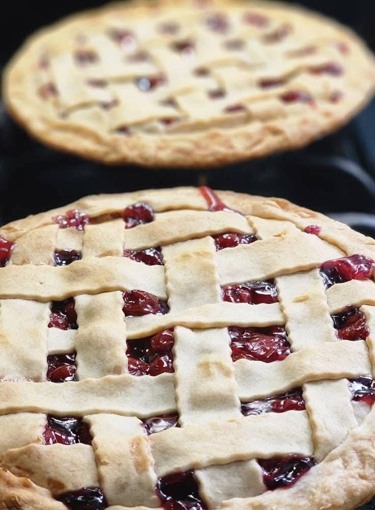 Pie - Cherry 9"