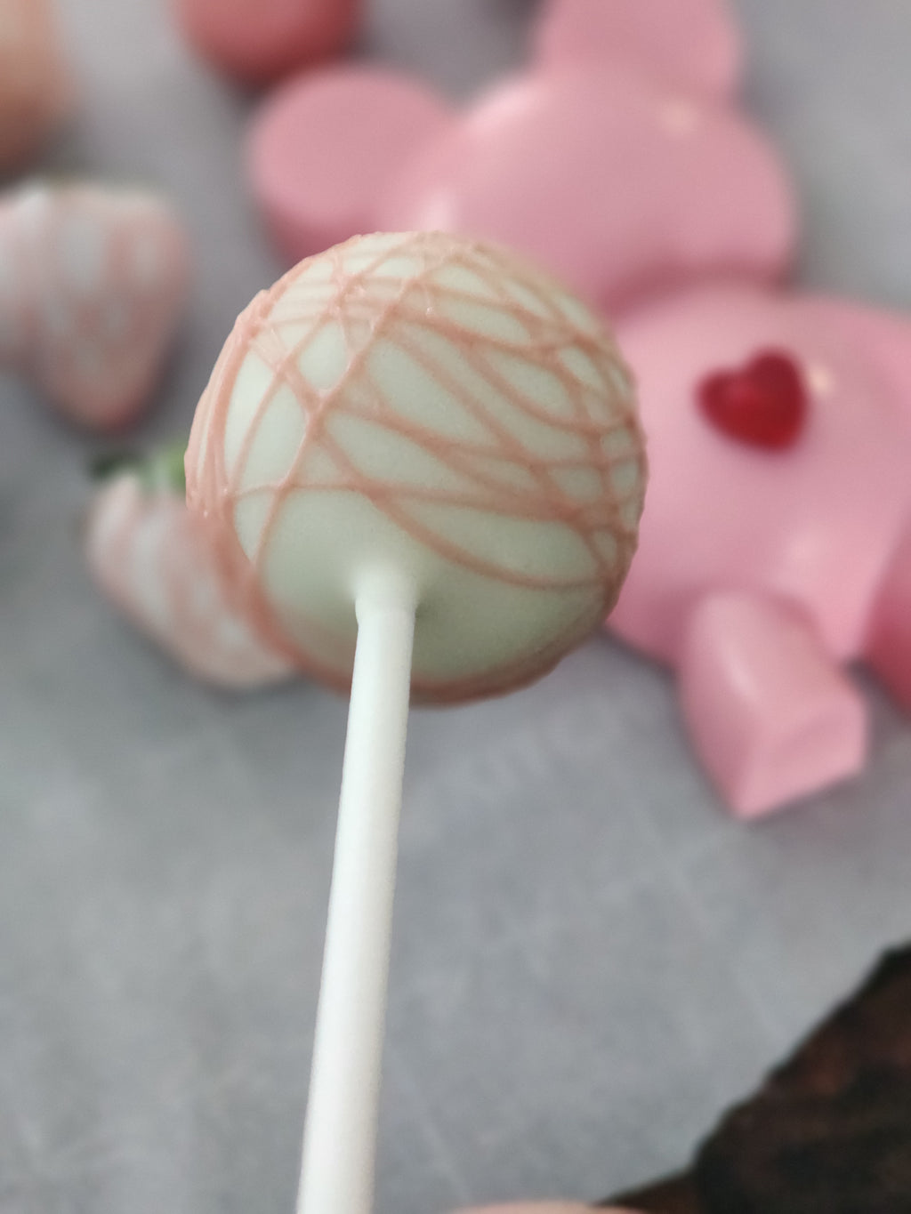 Cake Pops 1 Dozen