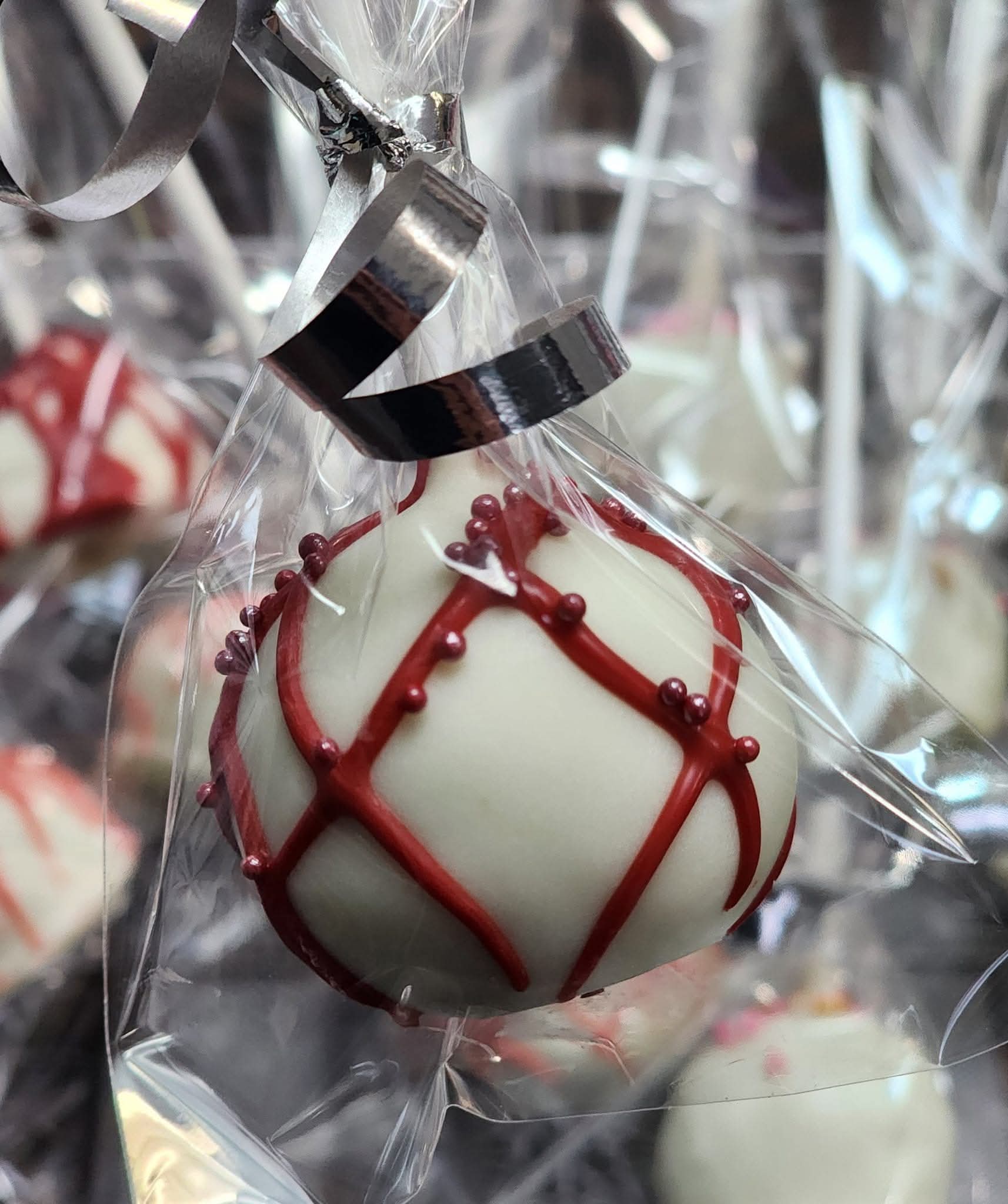 Cake Pops 1 Dozen